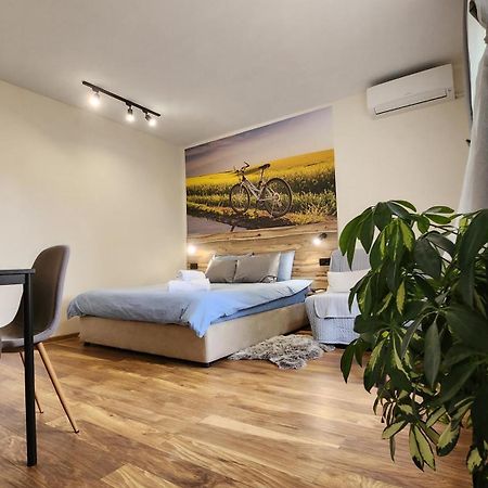Malavi Tn1 Top Center Studio Ruse Ngoại thất bức ảnh